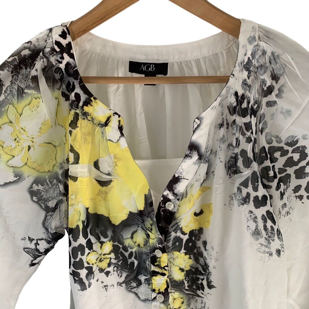 Womens AGB 2 Piece Top Size L Sheer Button Up & Cami V-Neck Floral Animal Print